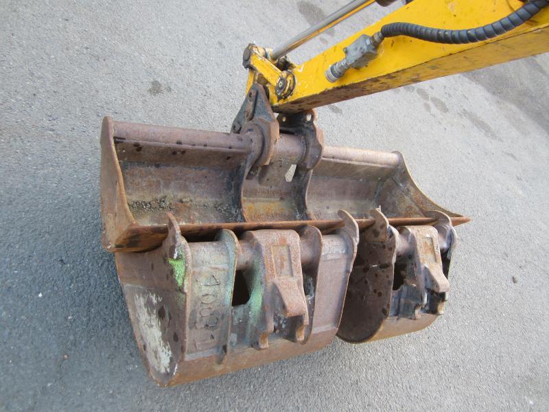 Kubota U25 - Minikotró: 5 kép. Kubota U25 - Minikotró: 5 kép.