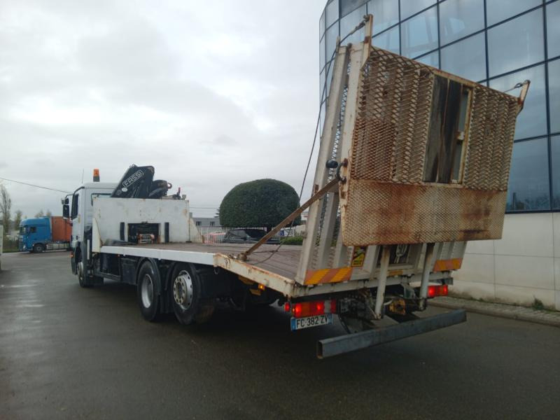 Mercedes Actros 2532 - Platós teherautó: 2 kép. Mercedes Actros 2532 - Platós teherautó: 2 kép.