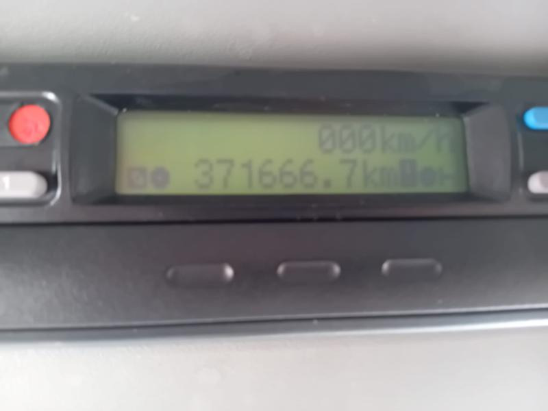Mercedes Actros 2631 - Billenőplatós teherautó: 5 kép. Mercedes Actros 2631 - Billenőplatós teherautó: 5 kép.