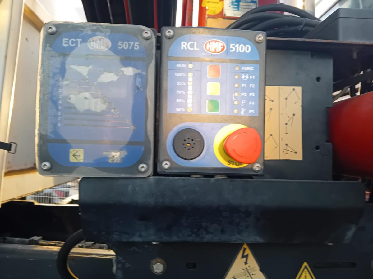 Billenőplatós teherautó Mercedes Actros 3236: 7 kép.