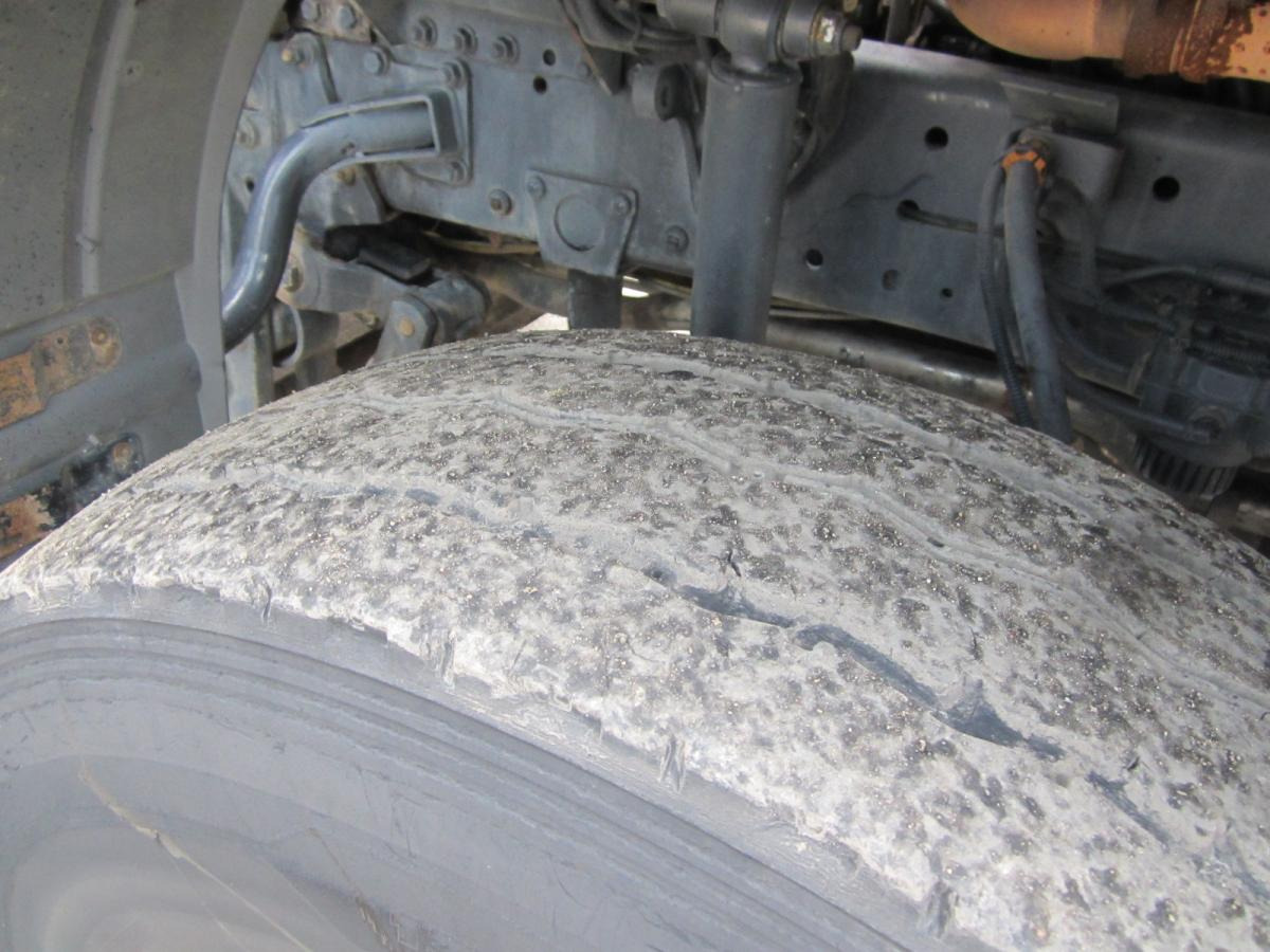 Mercedes Actros 3236 - Billenőplatós teherautó: 4 kép. Mercedes Actros 3236 - Billenőplatós teherautó: 4 kép.