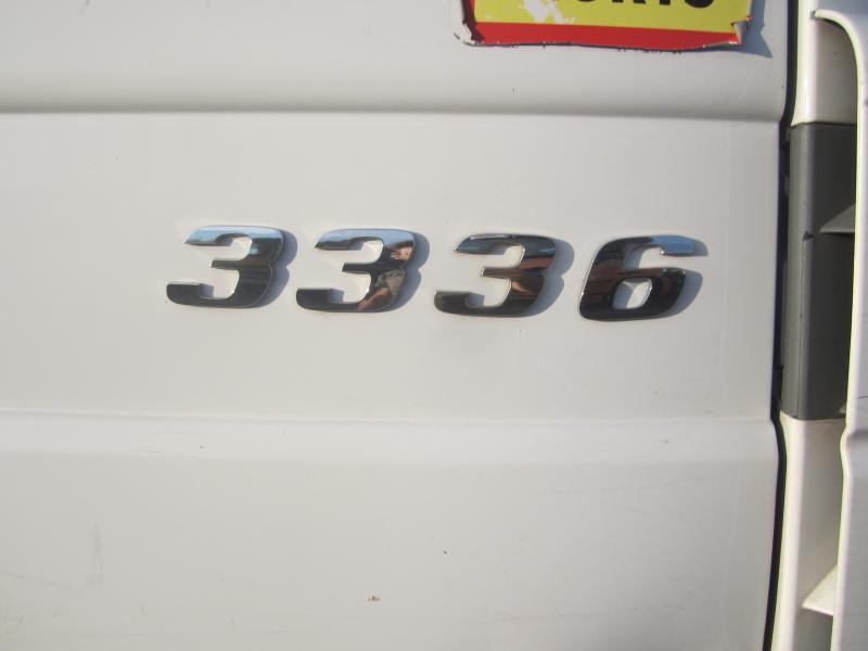 Mercedes Actros 3336 - Billenőplatós teherautó: 2 kép. Mercedes Actros 3336 - Billenőplatós teherautó: 2 kép.