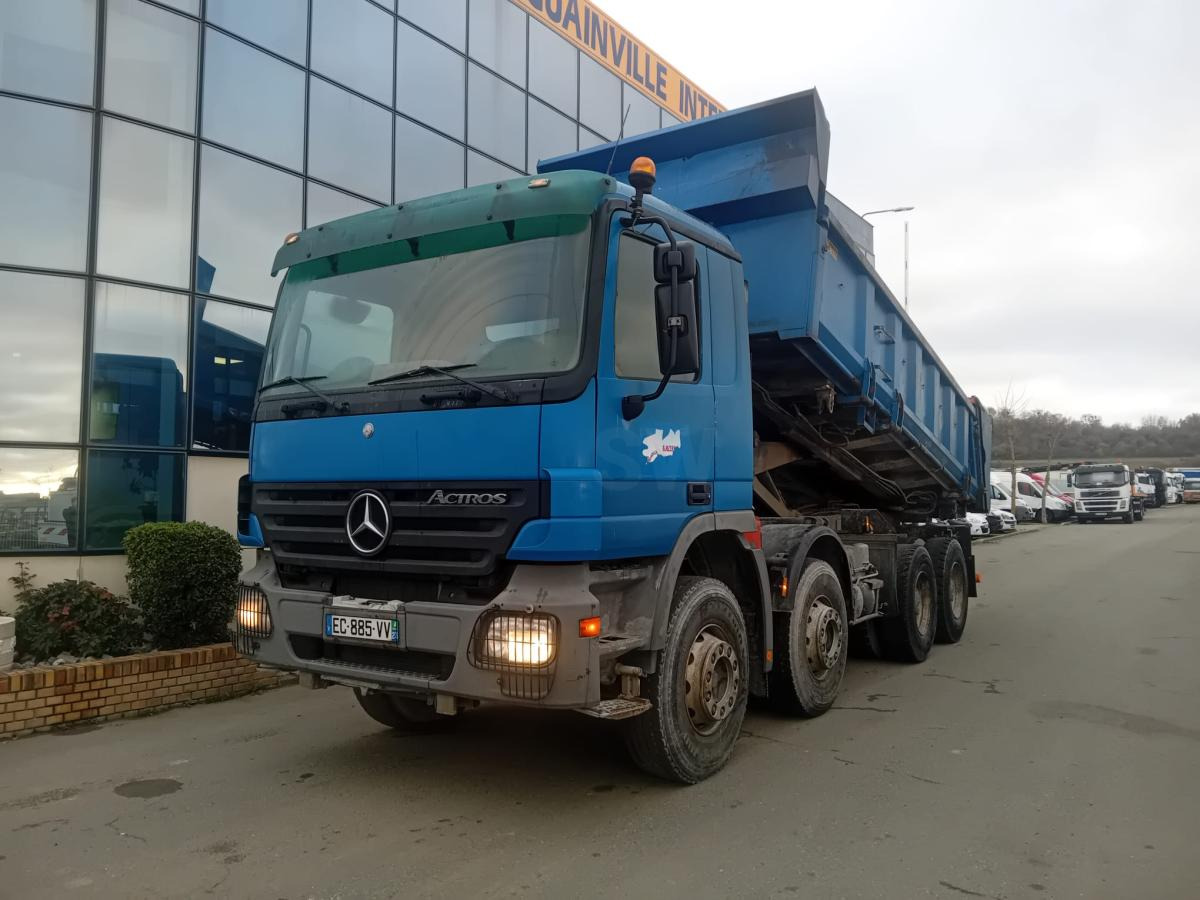 Mercedes Actros 4141 - Billenőplatós teherautó: 1 kép. Mercedes Actros 4141 - Billenőplatós teherautó: 1 kép.