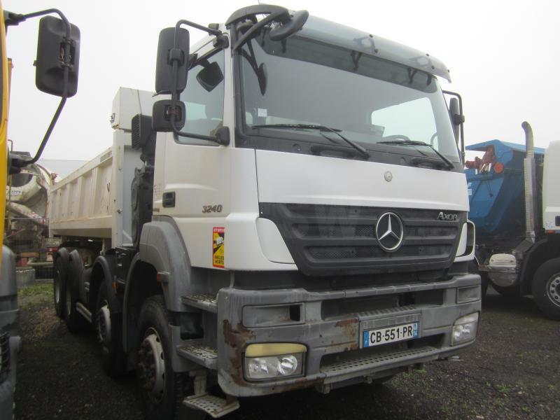 Mercedes Axor 3240 - Billenőplatós teherautó: 2 kép. Mercedes Axor 3240 - Billenőplatós teherautó: 2 kép.