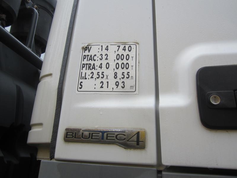 Mercedes Axor 3240 - Billenőplatós teherautó: 4 kép. Mercedes Axor 3240 - Billenőplatós teherautó: 4 kép.
