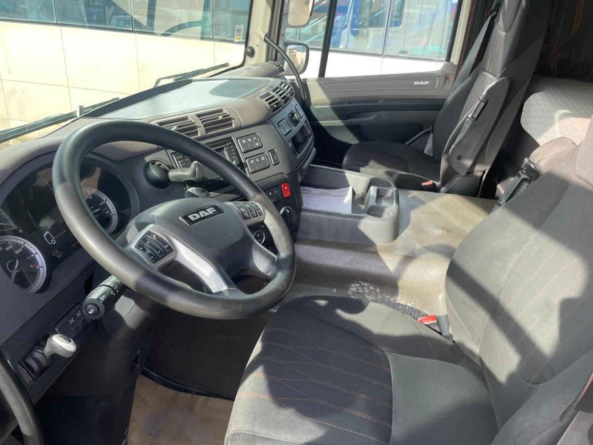 DAF CF 480 - Nyergesvontató: 4 kép. DAF CF 480 - Nyergesvontató: 4 kép.