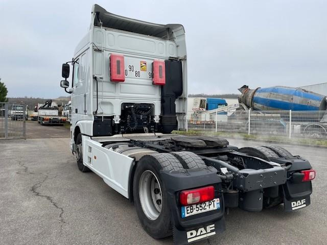 DAF XF 460 - Nyergesvontató: 3 kép. DAF XF 460 - Nyergesvontató: 3 kép.