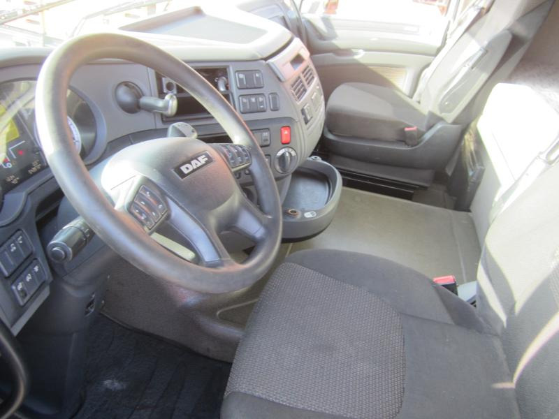 Nyergesvontató DAF XF105 460: 8 kép.