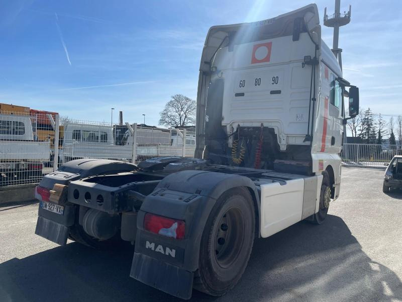 MAN TGX 18.440 - Nyergesvontató: 2 kép. MAN TGX 18.440 - Nyergesvontató: 2 kép.