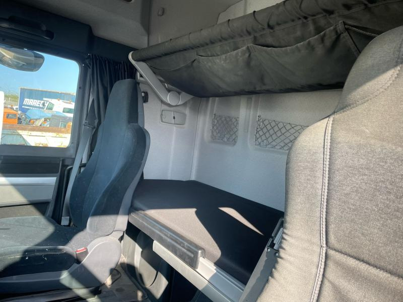 MAN TGX 18.440 - Nyergesvontató: 5 kép. MAN TGX 18.440 - Nyergesvontató: 5 kép.