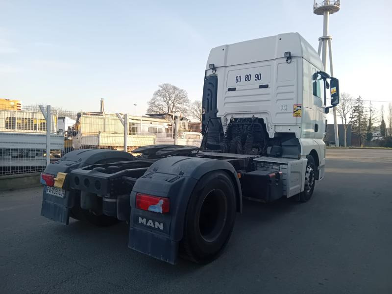 MAN TGX 18.500 - Nyergesvontató: 2 kép. MAN TGX 18.500 - Nyergesvontató: 2 kép.