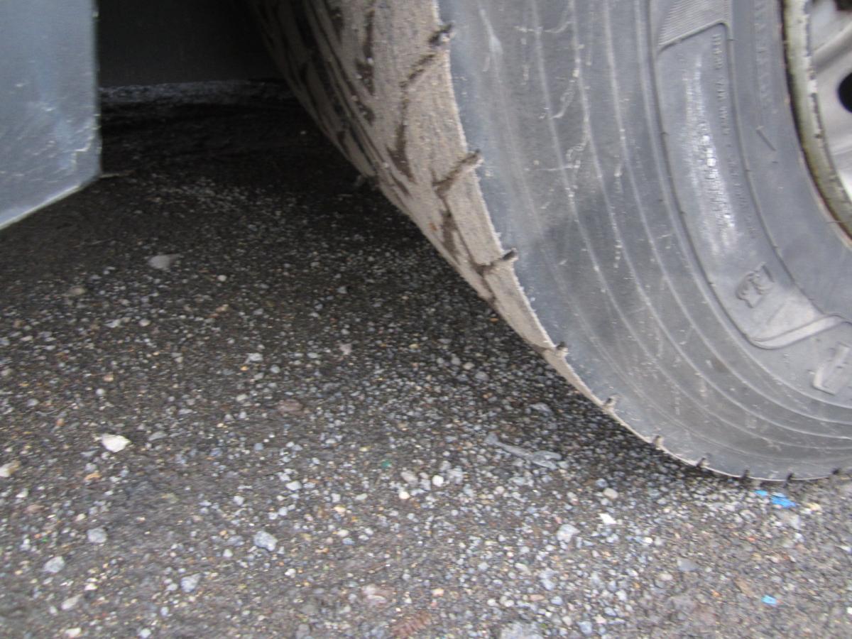 Mercedes Actros 1845 - Nyergesvontató: 4 kép. Mercedes Actros 1845 - Nyergesvontató: 4 kép.