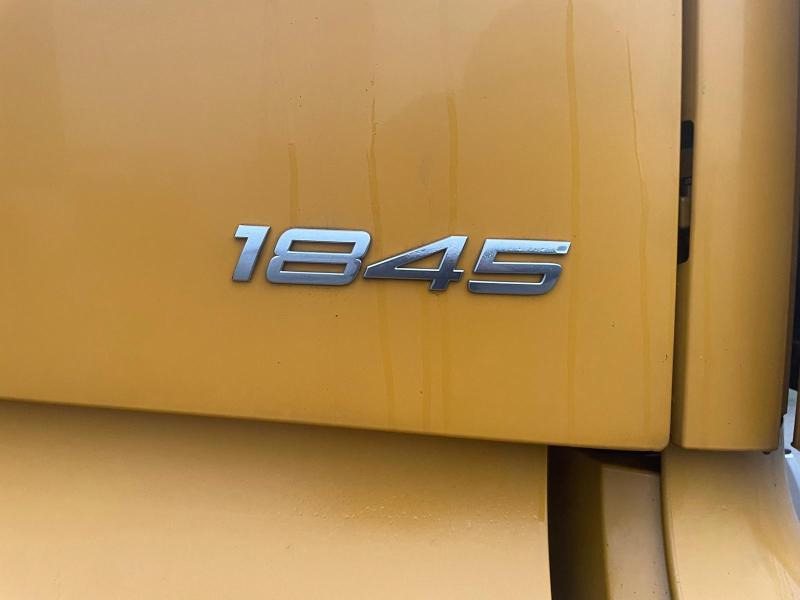 Mercedes Actros 1845 - Nyergesvontató: 4 kép. Mercedes Actros 1845 - Nyergesvontató: 4 kép.