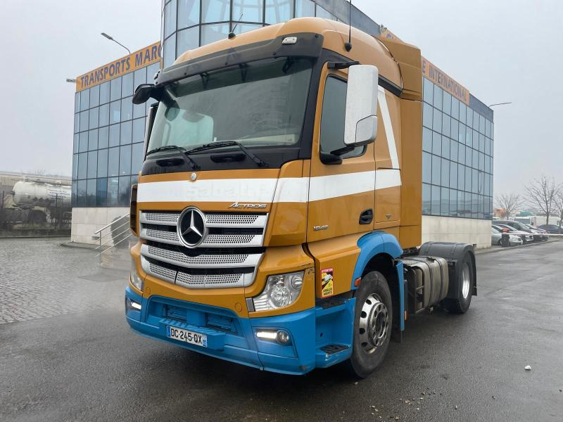 Mercedes Actros 1845 - Nyergesvontató: 1 kép. Mercedes Actros 1845 - Nyergesvontató: 1 kép.