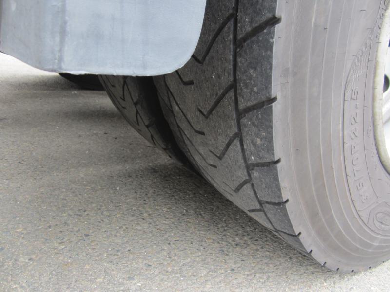 Renault Gamme T 430 - Nyergesvontató: 4 kép. Renault Gamme T 430 - Nyergesvontató: 4 kép.