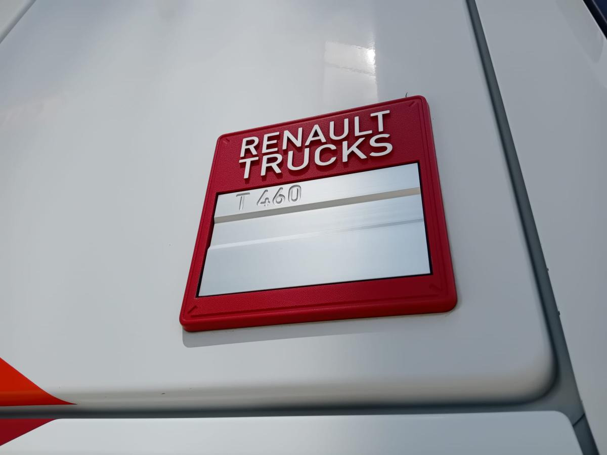 Renault Gamme T 460 - Nyergesvontató: 4 kép. Renault Gamme T 460 - Nyergesvontató: 4 kép.