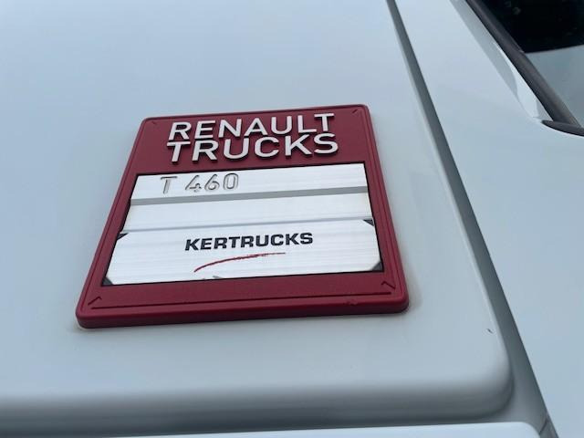Renault Gamme T 460 - Nyergesvontató: 3 kép. Renault Gamme T 460 - Nyergesvontató: 3 kép.
