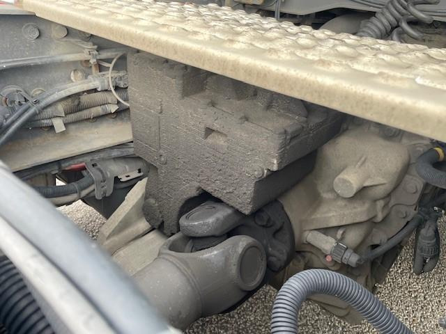 Renault Gamme T 460 - Nyergesvontató: 5 kép. Renault Gamme T 460 - Nyergesvontató: 5 kép.