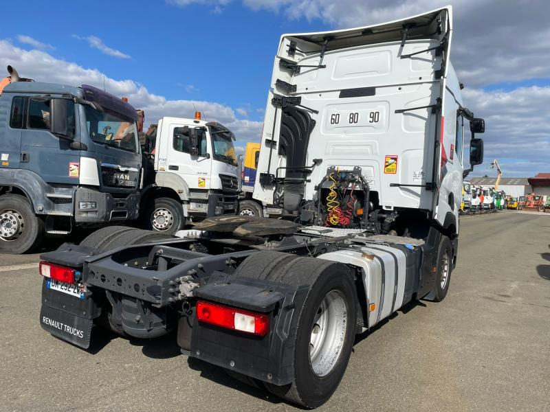 Renault Gamme T 480 - Nyergesvontató: 4 kép. Renault Gamme T 480 - Nyergesvontató: 4 kép.