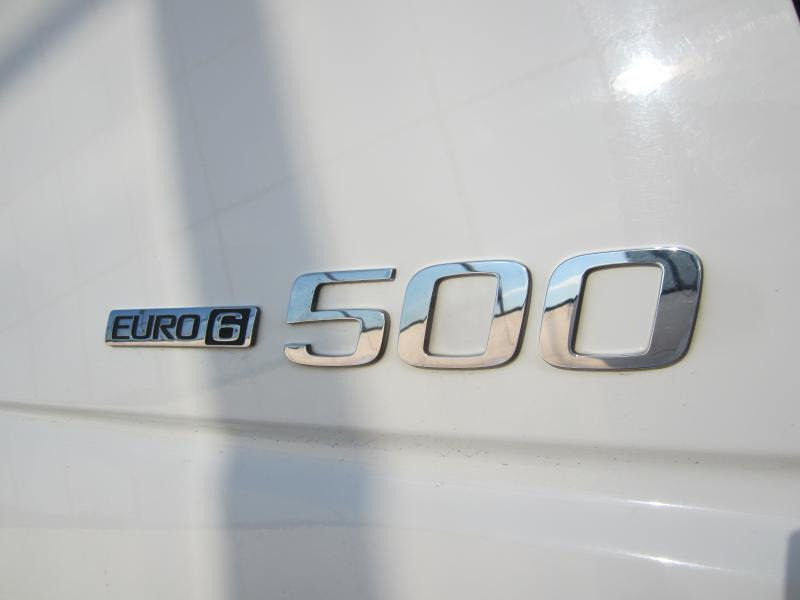 Volvo FH 500 - Nyergesvontató: 4 kép. Volvo FH 500 - Nyergesvontató: 4 kép.