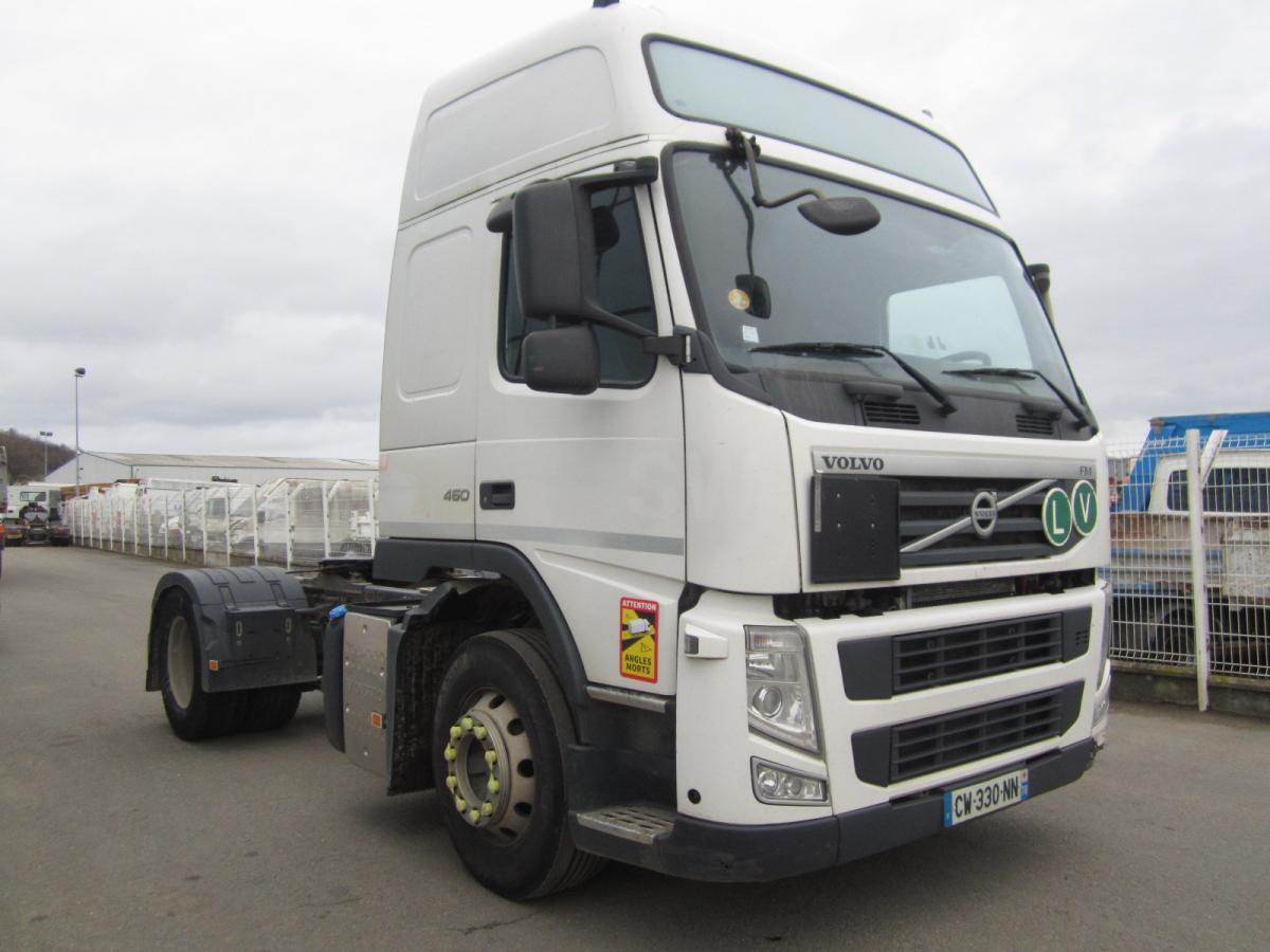 Volvo FM 450 - Nyergesvontató: 2 kép. Volvo FM 450 - Nyergesvontató: 2 kép.