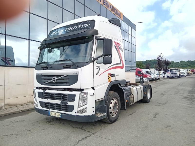 Volvo FM 450 - Nyergesvontató: 1 kép. Volvo FM 450 - Nyergesvontató: 1 kép.
