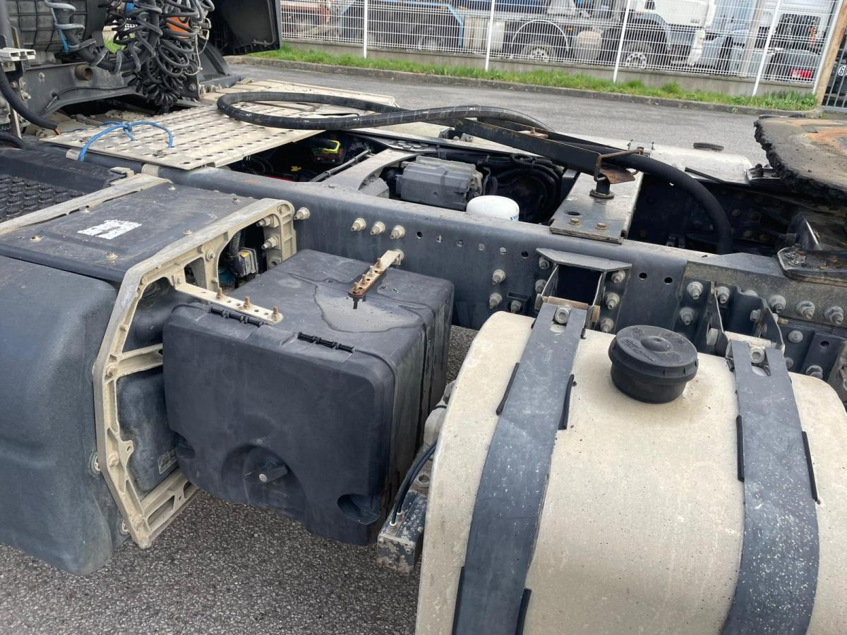 Volvo FMX 460 - Nyergesvontató: 5 kép. Volvo FMX 460 - Nyergesvontató: 5 kép.