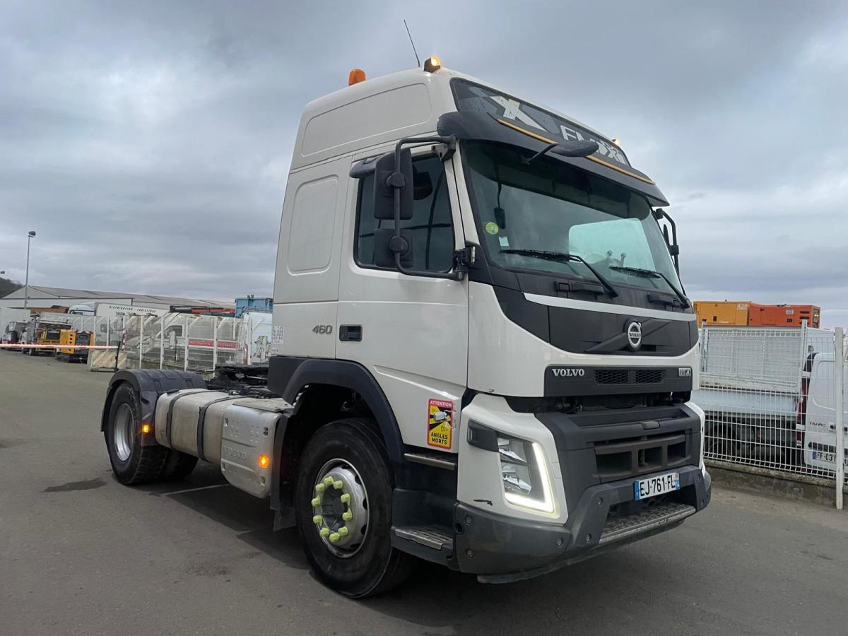Volvo FMX 460 - Nyergesvontató: 2 kép. Volvo FMX 460 - Nyergesvontató: 2 kép.