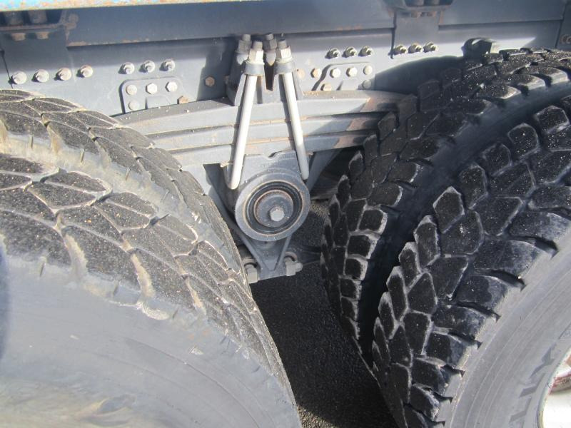 Renault Gamme C 380 - Billenőplatós teherautó: 4 kép. Renault Gamme C 380 - Billenőplatós teherautó: 4 kép.