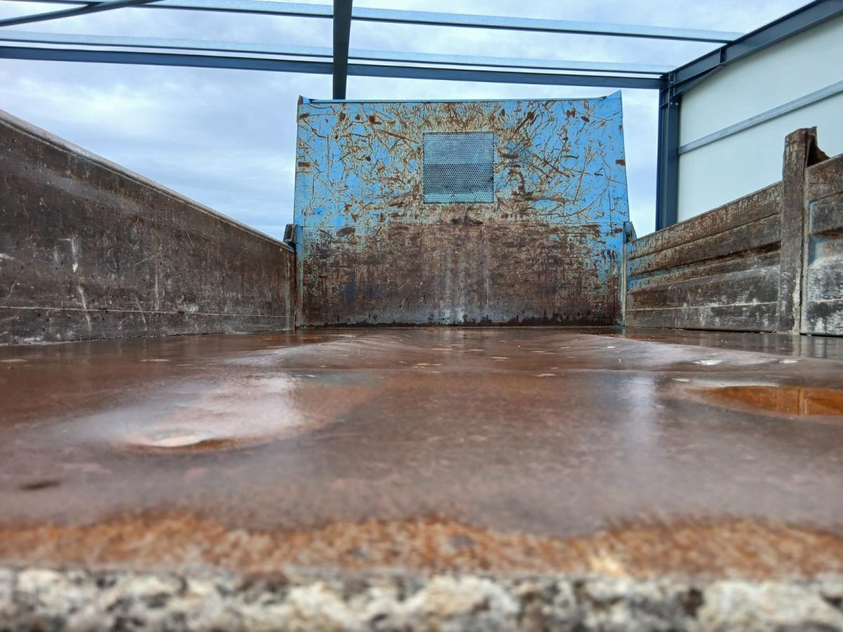 Renault Kerax 320 DCI - Billenőplatós teherautó: 5 kép. Renault Kerax 320 DCI - Billenőplatós teherautó: 5 kép.