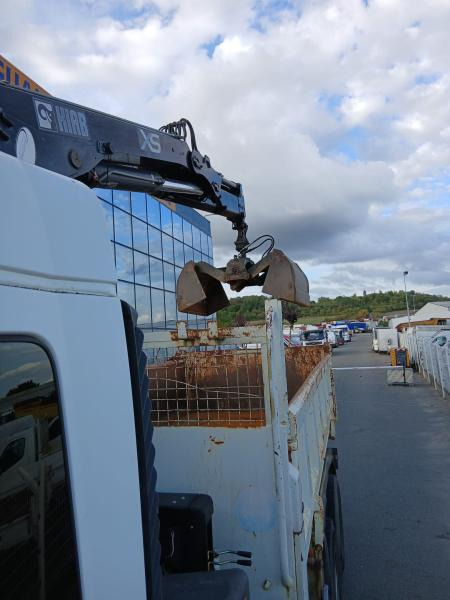 Renault Kerax 380 DXI - Billenőplatós teherautó, Darus autó: 5 kép. Renault Kerax 380 DXI - Billenőplatós teherautó, Darus autó: 5 kép.