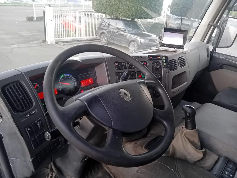 Renault Kerax 410 DXI - Billenőplatós teherautó: 5 kép. Renault Kerax 410 DXI - Billenőplatós teherautó: 5 kép.