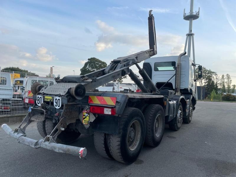 Renault Kerax 430 DXI - Horgos rakodó teherautó: 2 kép. Renault Kerax 430 DXI - Horgos rakodó teherautó: 2 kép.