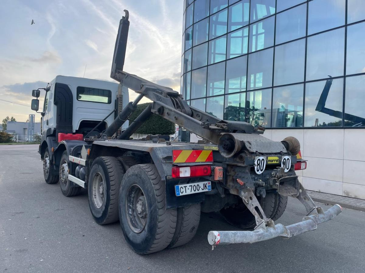 Renault Kerax 430 DXI - Horgos rakodó teherautó: 3 kép. Renault Kerax 430 DXI - Horgos rakodó teherautó: 3 kép.