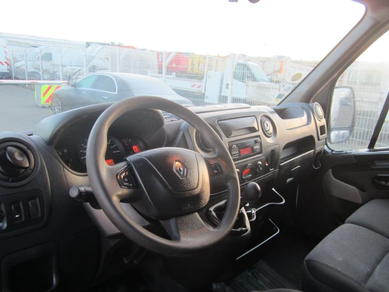 Renault Master 2.3 DCI 125 - Furgon: 5 kép. Renault Master 2.3 DCI 125 - Furgon: 5 kép.