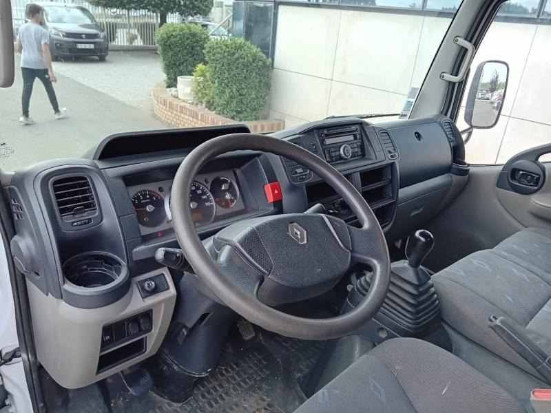 Renault Maxity 120 DXI - Billenőplatós kisteherautó: 4 kép. Renault Maxity 120 DXI - Billenőplatós kisteherautó: 4 kép.