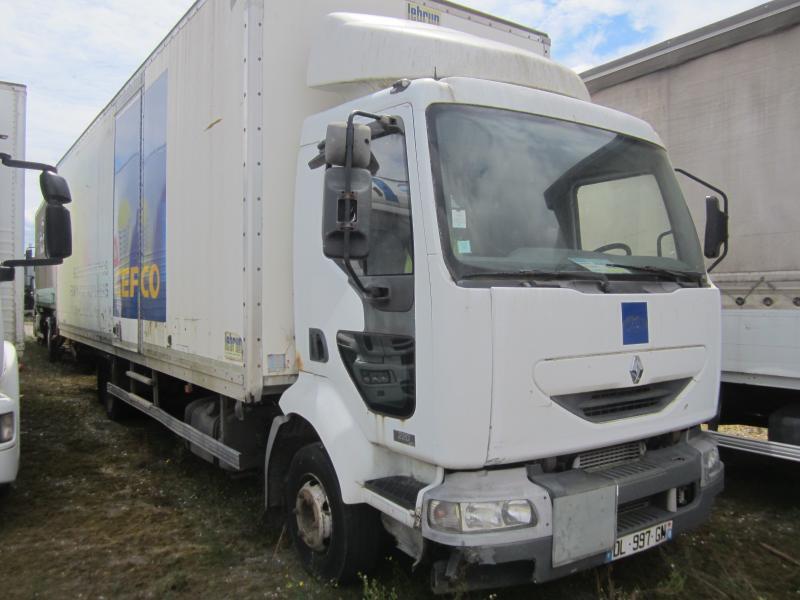 Renault Midlum 220 DCI - Dobozos felépítményű teherautó: 1 kép. Renault Midlum 220 DCI - Dobozos felépítményű teherautó: 1 kép.