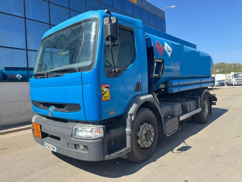 Renault Premium 270 DCI - Tartályos teherautó: 1 kép. Renault Premium 270 DCI - Tartályos teherautó: 1 kép.