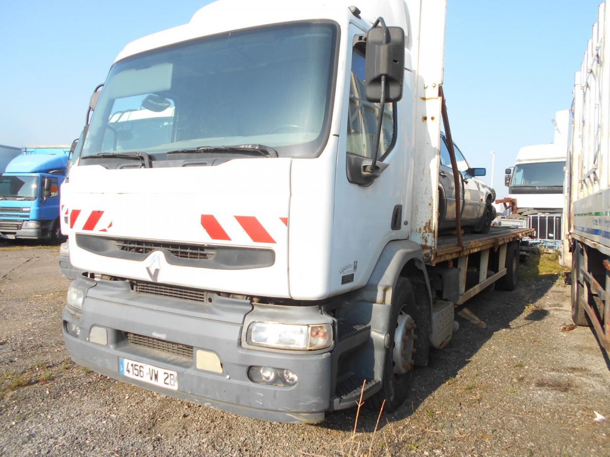 Renault Premium 270 DCI - Platós teherautó: 2 kép. Renault Premium 270 DCI - Platós teherautó: 2 kép.