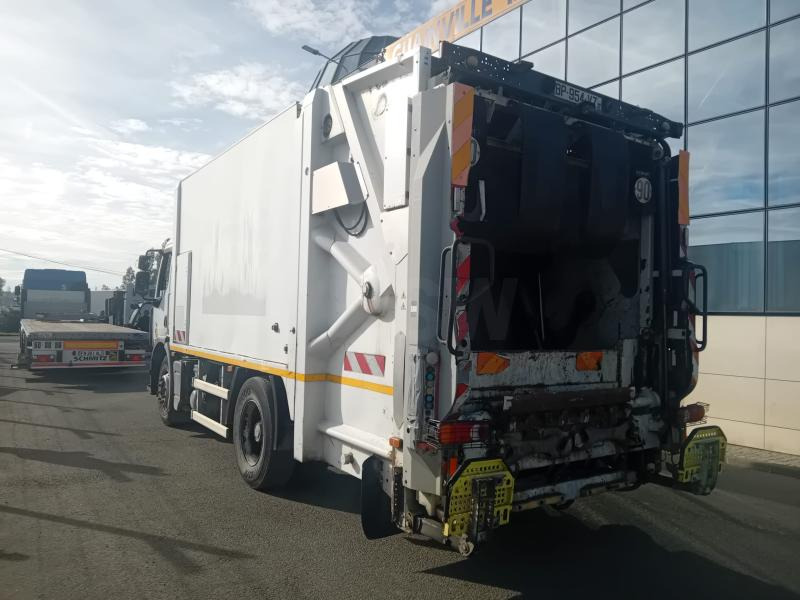 Renault Premium 280 DXI - Szemetesautó: 2 kép. Renault Premium 280 DXI - Szemetesautó: 2 kép.