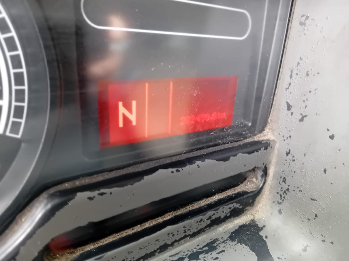 Renault Premium 310.19 DXI - Szemetesautó: 4 kép. Renault Premium 310.19 DXI - Szemetesautó: 4 kép.