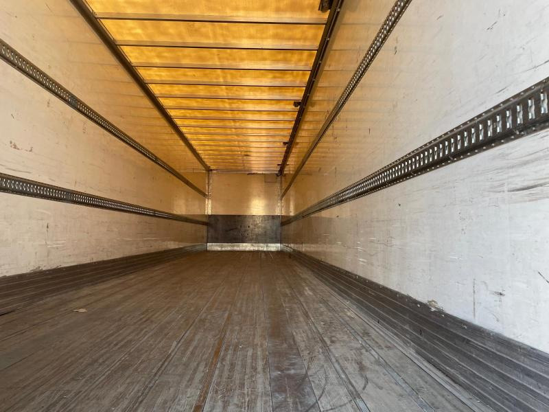 Samro - Félpótkocsi dobozos: 5 kép. Samro - Félpótkocsi dobozos: 5 kép.