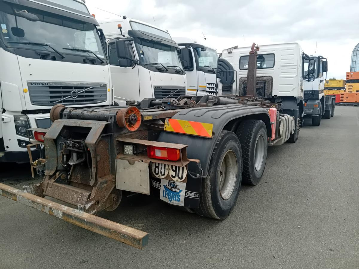 Volvo FM 400 - Horgos rakodó teherautó: 2 kép. Volvo FM 400 - Horgos rakodó teherautó: 2 kép.