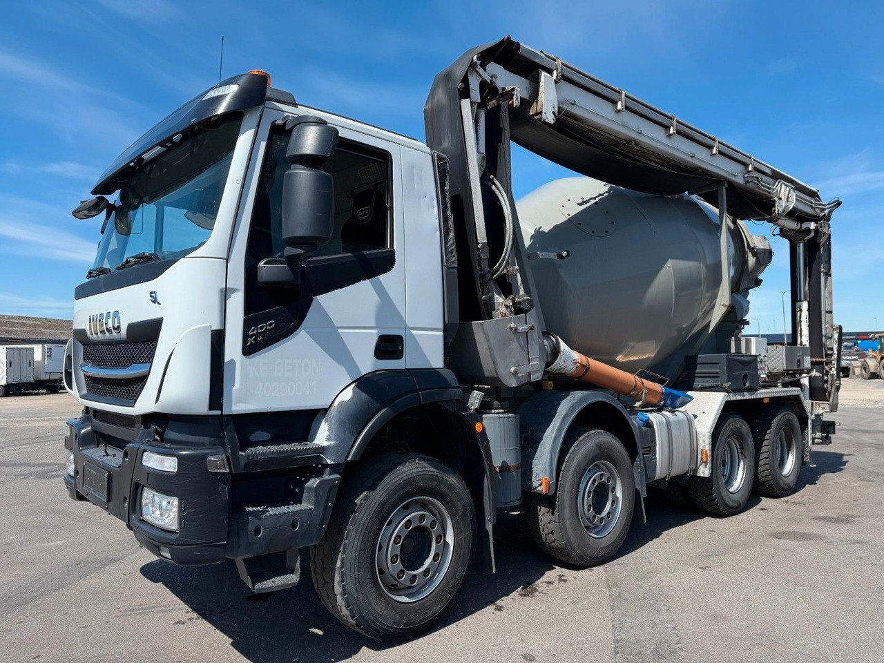 Iveco X-Way 400 8x4 Imer LT8XL Belt LT1601 - Betonmixer: 1 kép. Iveco X-Way 400 8x4 Imer LT8XL Belt LT1601 - Betonmixer: 1 kép.