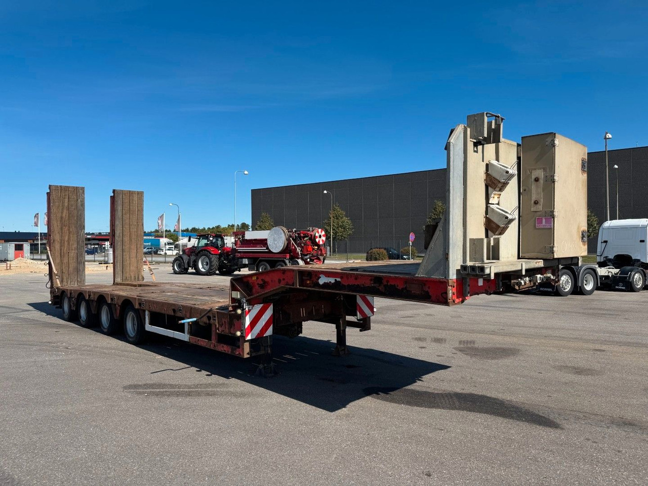 Kel-Berg Faymonville 4 axle Ausziehbar Tieflader - Félpótkocsi mélybölcsős: 2 kép. Kel-Berg Faymonville 4 axle Ausziehbar Tieflader - Félpótkocsi mélybölcsős: 2 kép.