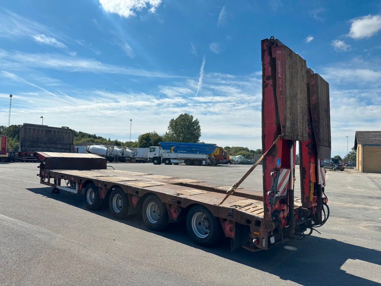 Kel-Berg Faymonville 4 axle Ausziehbar Tieflader - Félpótkocsi mélybölcsős: 4 kép. Kel-Berg Faymonville 4 axle Ausziehbar Tieflader - Félpótkocsi mélybölcsős: 4 kép.