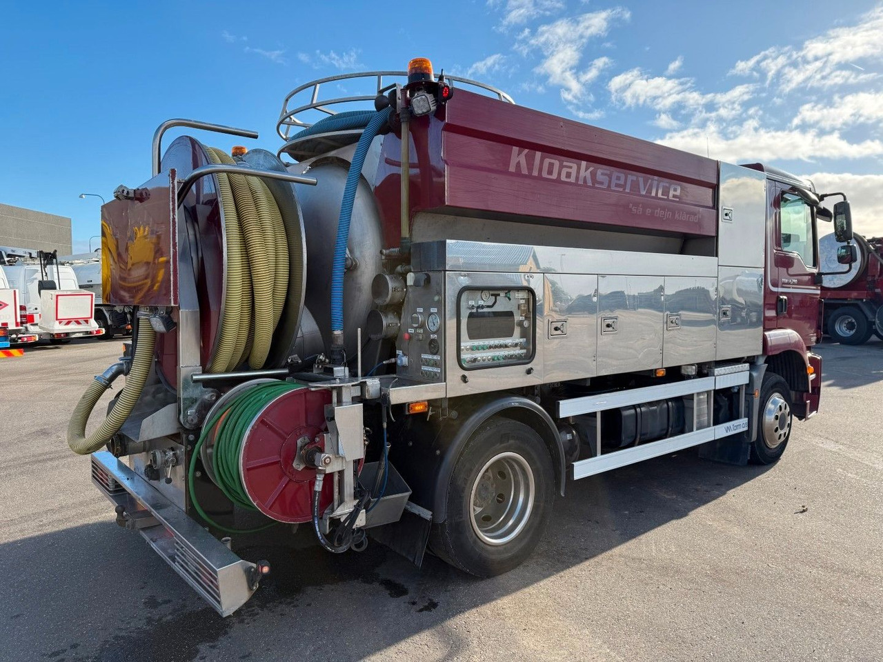 MAN TGM 14.250 VM-Tarm Stainless Steel 5600 l. Kombi - Szippantós autó: 3 kép. MAN TGM 14.250 VM-Tarm Stainless Steel 5600 l. Kombi - Szippantós autó: 3 kép.