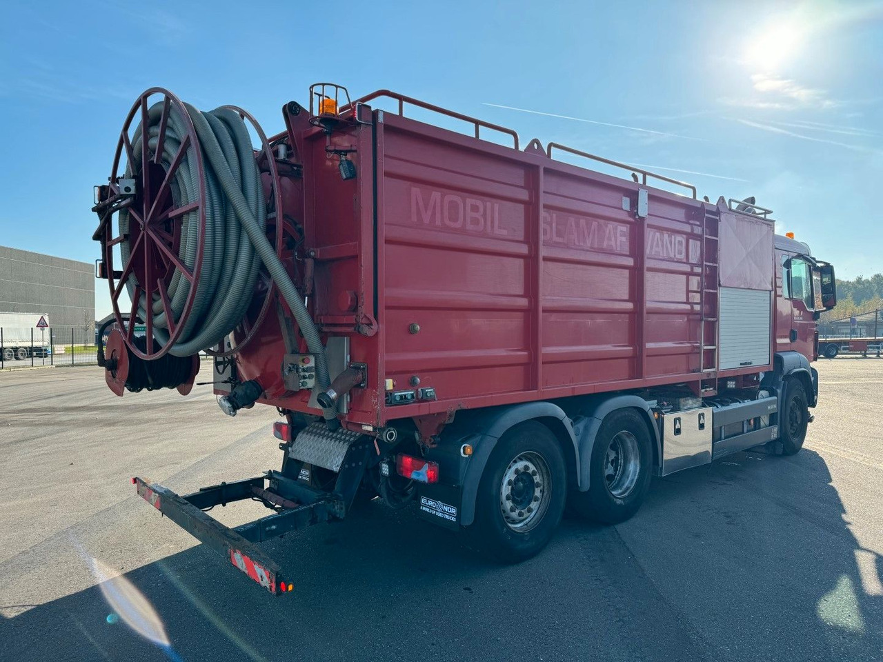MAN TGS 26.360 6x4H*4 Simon Moos KSA MAN TGS 26.360 6x4H*4 Simon Moos KSA VacuDrain - Szippantós autó: 4 kép. MAN TGS 26.360 6x4H*4 Simon Moos KSA MAN TGS 26.360 6x4H*4 Simon Moos KSA VacuDrain - Szippantós autó: 4 kép.