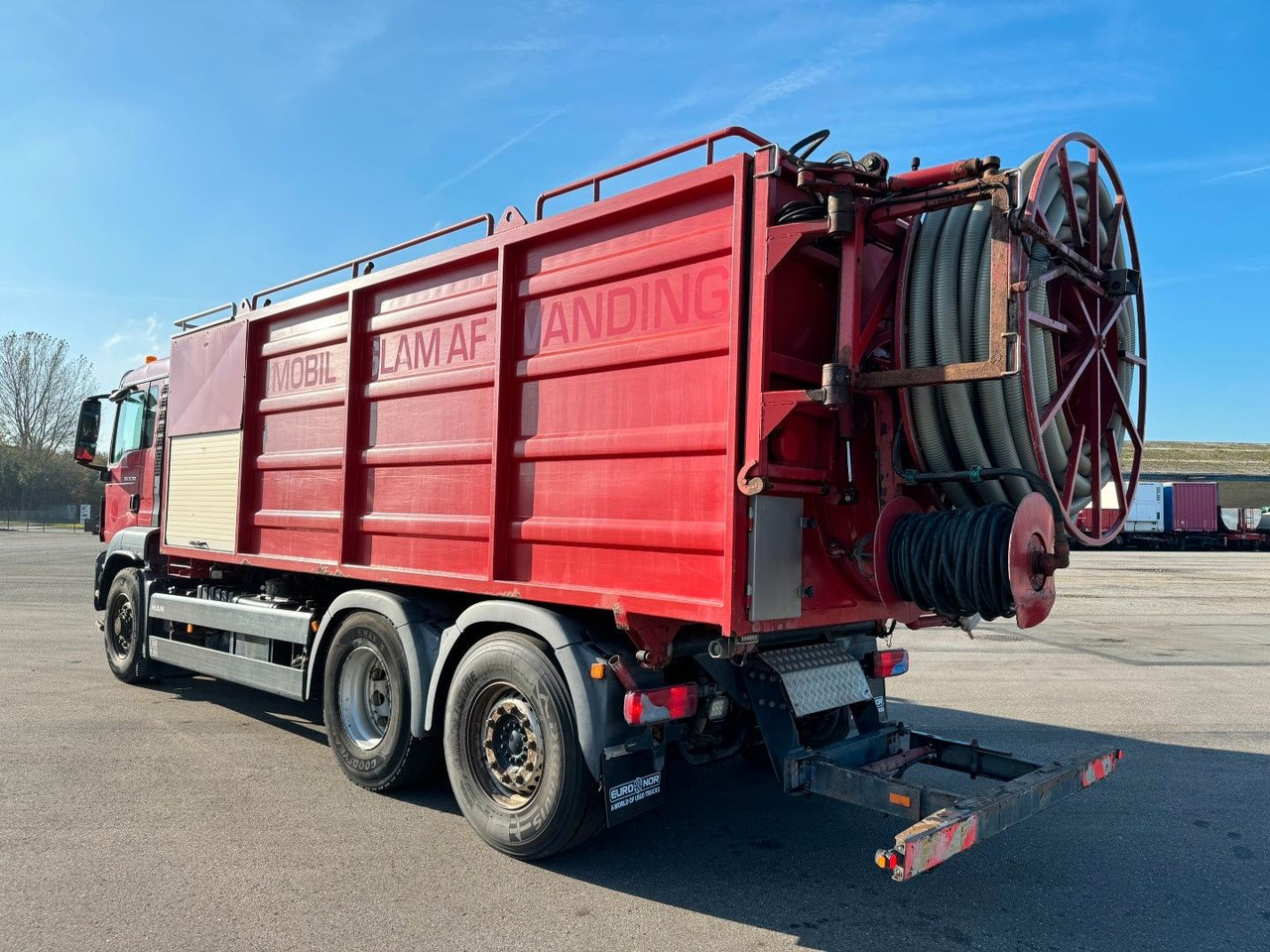 MAN TGS 26.360 6x4H*4 Simon Moos KSA MAN TGS 26.360 6x4H*4 Simon Moos KSA VacuDrain - Szippantós autó: 5 kép. MAN TGS 26.360 6x4H*4 Simon Moos KSA MAN TGS 26.360 6x4H*4 Simon Moos KSA VacuDrain - Szippantós autó: 5 kép.