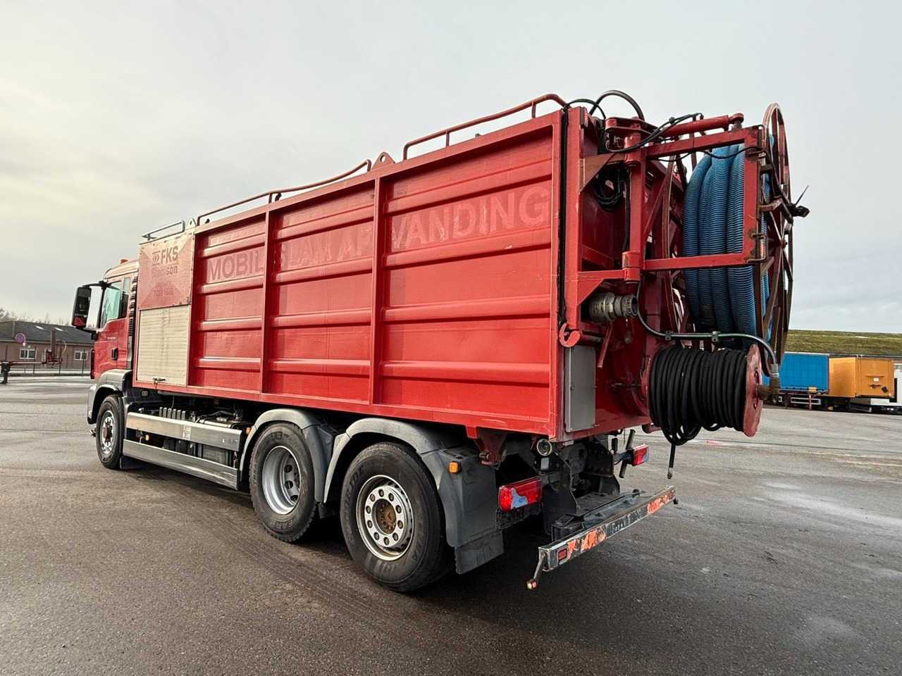 MAN TGS 28.360 6x4H*4 Hydrodrive / Simon Moos KSA MAN TGS 28.360 6x4H*4 Hydrodrive/Moos KSA VacuDrain - Szippantós autó: 5 kép. MAN TGS 28.360 6x4H*4 Hydrodrive / Simon Moos KSA MAN TGS 28.360 6x4H*4 Hydrodrive/Moos KSA VacuDrain - Szippantós autó: 5 kép.